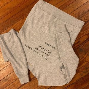 Be kind lounge sweatshirt